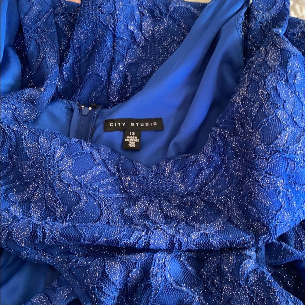 Dress - Picture 3 of 3